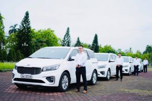 Kinh nghiệm thuê xe tự lái - Kiểm tra xe cẩn thận trước và cả sau khi thuê xe